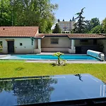 Bed and breakfast Lyon Faubourg - Priest Saint-Priest (Rhone)