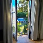 Lyon Faubourg - Priest Bed and breakfast
