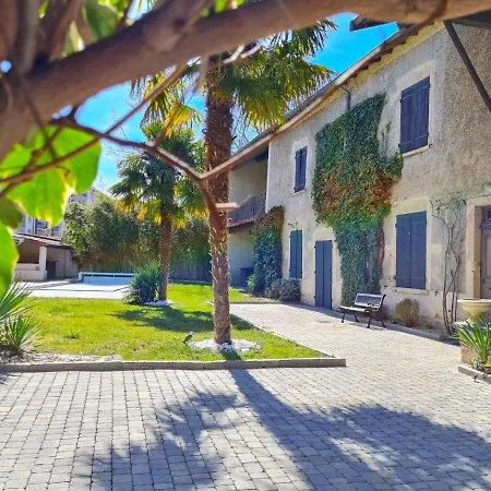 Lyon Faubourg - Priest Bed & Breakfast