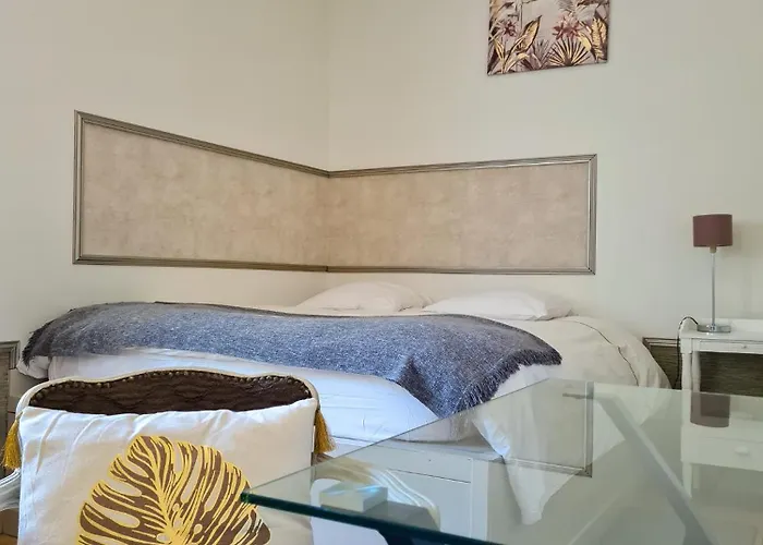 B&B Lyon Faubourg - Priest 생프리에스트