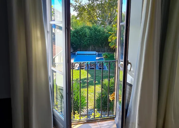Lyon Faubourg - Priest B&B